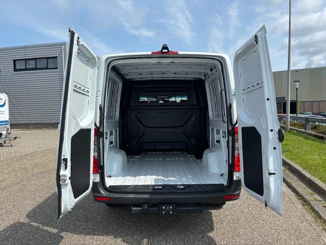 Mercedes-Benz SPRINTER 317CDI L2H1 Dubbelcabine 6+1 Pers Automaat Airco Navi Camera 3500KG Trekhaak NIEUW BPM VRIJ