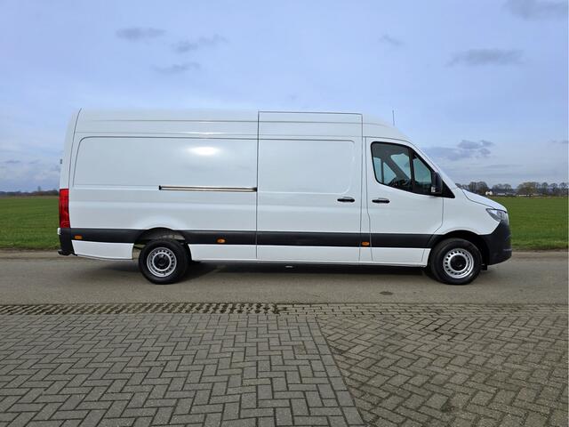 Mercedes-Benz SPRINTER 317 1.9 CDI L3 H2 RWD - 170 Pk - Euro 6 - AUTOMAAT - MBUX - ParkeerCamera