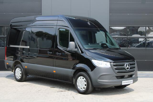 Mercedes-Benz SPRINTER 317CDI L2H2 Pro - Mbux 10 - 3.5t Trekhaak - Betimmering - Camera - Carplay - Bind spot - Cruise - Smartphone integratie - Rijklaar