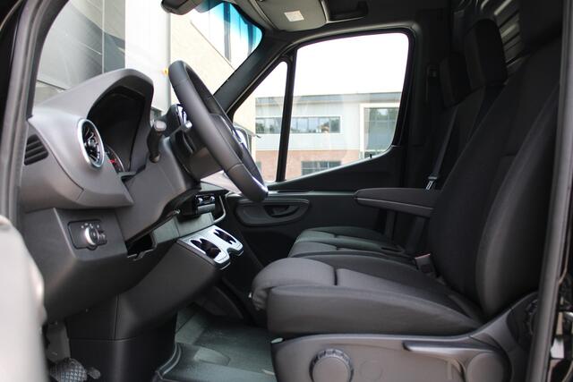 Mercedes-Benz SPRINTER 317CDI L2H2 Pro - Mbux 10 - 3.5t Trekhaak - Betimmering - Camera - Carplay - Bind spot - Cruise - Smartphone integratie - Rijklaar