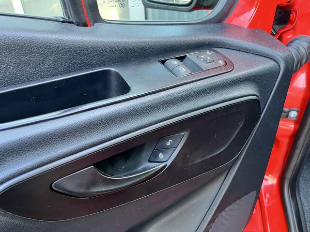 Mercedes-Benz SPRINTER 514 2.2 CDI Kipper Airco Trekhaak 3500kg trekgewicht Telefoonverbinding 3-Persoons Gereedschapskist Kieper Open laadbak Bpm vrij voor particulier gebruik!!