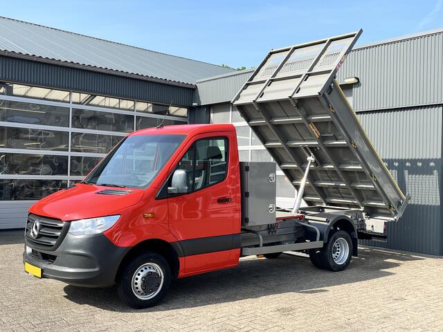 Mercedes-Benz SPRINTER 514 2.2 CDI Kipper Airco Trekhaak 3500kg trekgewicht Telefoonverbinding 3-Persoons Gereedschapskist Kieper Open laadbak Bpm vrij voor particulier gebruik!!