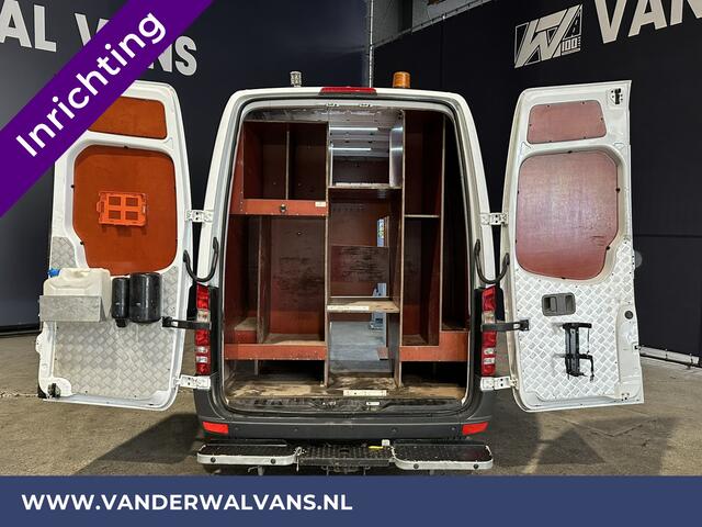 Mercedes-Benz SPRINTER 316 CDI 164pk L2H2 inrichting Euro6 Airco | 2800kg Trekhaak | Cruiscontrol Parkeersensoren, Chauffeursstoel