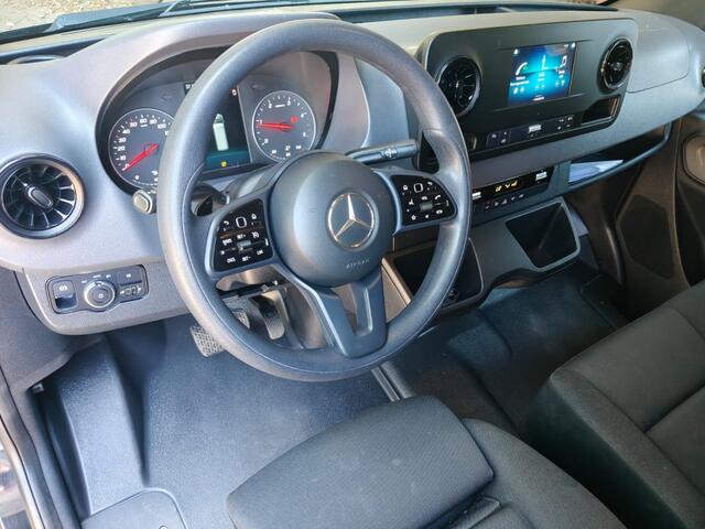 Mercedes-Benz SPRINTER 319 3.0 CDI L2H2, V6 / LED / 3500KG / APPLE CARPLAY / ANDROID AU
