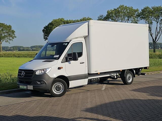 Mercedes-Benz SPRINTER 317 1.9 CDI L3 RWD Base Bakwagen Laadklep Airco Mbux 170Pk Euro6!