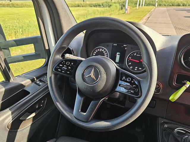 Mercedes-Benz SPRINTER 317 1.9 CDI L3 RWD Base Bakwagen Laadklep Airco Mbux 170Pk Euro6!