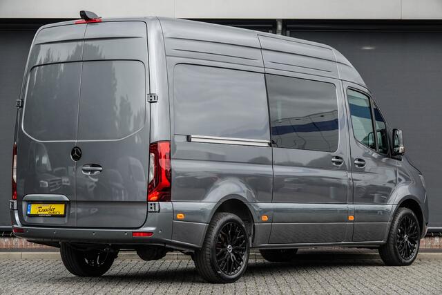 Mercedes-Benz SPRINTER L2H2 319Cdi 190Pk 9G-Tronic | Dubbel Cabine | 5-Persoons | RWD | 2xSchuifdeur | 360° Camera | Selenietgrijs
