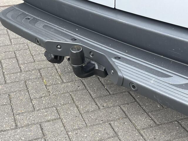 Mercedes-Benz SPRINTER 319 1.9 CDI L3H2 RWD | 360°C camera | navigatiesysteem full map | alarm klasse 3 | cruise control.