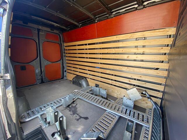 Mercedes-Benz SPRINTER 315 1.9 CDI L2H2 RWD