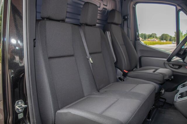 Mercedes-Benz SPRINTER 319 1.9 CDI 191PK L2H2 Pro ** BPM VOORDEEL, NIEUW ** 360 Camera, 2x schuifdeur, Carplay, Adaptive Cruise, Stoelverwarming.