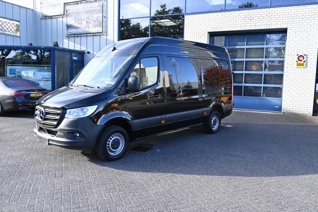 Mercedes-Benz SPRINTER 317 CDI L2H2 RWD MBUX navigatie, 360 graden camera, Geveerde stoel, Etc.