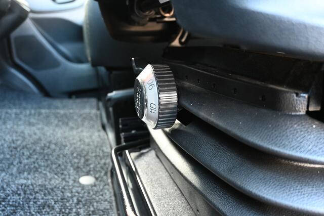 Mercedes-Benz SPRINTER 317 CDI L2H2 RWD MBUX navigatie, 360 graden camera, Geveerde stoel, Etc.