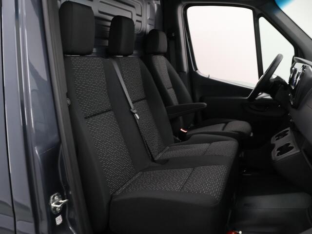 Mercedes-Benz SPRINTER 319 CDI L2 H2 | Aut. | Pro 3500KG AHW Keyless Go | Parkeercamera | Bluetooth | Airco | 3-zits | Led Koplampen | Certified |