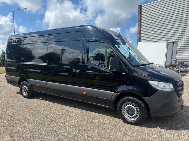 Mercedes-Benz SPRINTER 319CDI L3H2 Automaat Airco Cruisecontrol 3500KG Trekhaak Applecarplay EURO 6