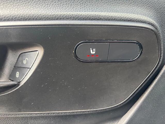 Mercedes-Benz SPRINTER 319CDI L3H2 Automaat Airco Cruisecontrol 3500KG Trekhaak Applecarplay EURO 6