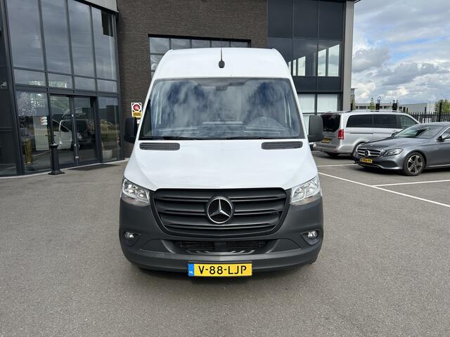 Mercedes-Benz SPRINTER 314 CDI L2 H2 MBUX / Trekhaak / Stand kachel / Camera / Navigatie / Cruise control / Airco / 270 Graden achterdeuren