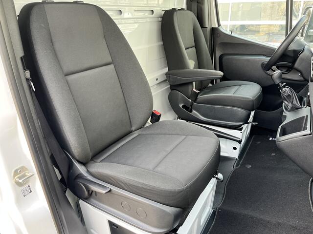 Mercedes-Benz SPRINTER 2.2 CDI MARGE BTW / BPMVRIJ!! Bakwagen 750kg laadklep zijdeur Airco cruise controle Telefoonverbinding Navigatiesysteem Apple carplay Camera 2-Persoons bakwagen verhuiswagen Meubelbak euro 6