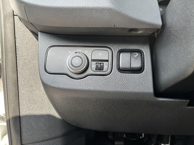 Mercedes-Benz SPRINTER 2.2 CDI MARGE BTW / BPMVRIJ!! Bakwagen 750kg laadklep zijdeur Airco cruise controle Telefoonverbinding Navigatiesysteem Apple carplay Camera 2-Persoons bakwagen verhuiswagen Meubelbak euro 6