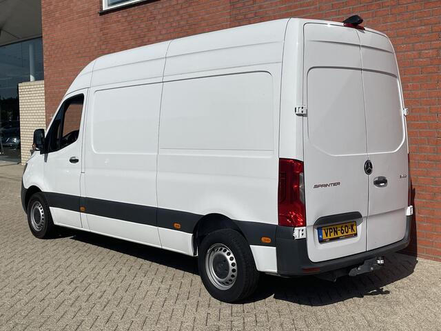 Mercedes-Benz SPRINTER L2H2 Automaat Navi Airco Camera Trekhaak 3Zits DAB