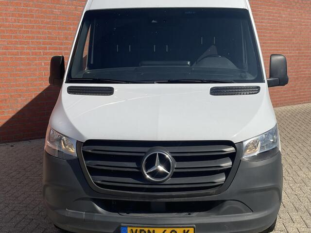 Mercedes-Benz SPRINTER L2H2 Automaat Navi Airco Camera Trekhaak 3Zits DAB