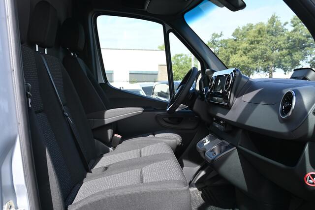 Mercedes-Benz SPRINTER 319 CDI 4x4 L3H2 Select 2800 kg trekhaak, Geveerde stoel, LED