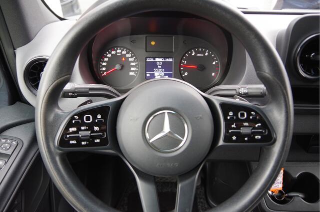 Mercedes-Benz SPRINTER 319 3.0 CDI V6 L3H2 AUT. LED,LEDER, 3.5T TREKHAAK, CRUISE, MBUX, CAMERA, STANDKACHEL, CLIMA, APPLE CARPLAY/ANDROID AUTO, PARKEERSE