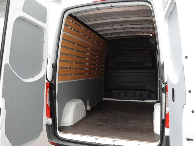 Mercedes-Benz SPRINTER 211 CDI L2H2 Aut-9 FWD Airco Cruise Control Navi MBUX Camera PDC VA