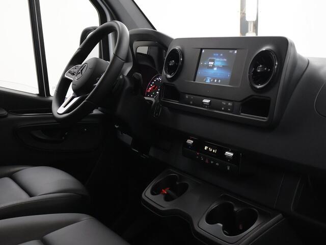 Mercedes-Benz SPRINTER 317 CDI L1 H1 | Aut. LED | TREKHAAK | STOELVERWARMING | BIJRIJDERSBANK | CRUISE | AIRCO | BUMPERS IN KLEUR | LEDEREN STUURWIEL | SPIEGELPAKKET | CERTIFIED