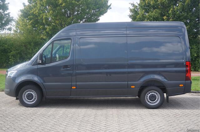 Mercedes-Benz SPRINTER 317CDI Pro L2H2 BPM VRIJ!! 10.25" Mbux Cam, Gev. Stoel, 3.5T Trekgewicht, LED!! NR. A529*