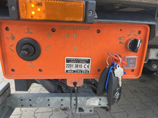 Mercedes-Benz SPRINTER 515 1.9 CDI / Box 4.4 mtr / Laadklep / Zijdeur