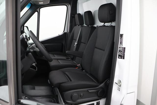 Mercedes-Benz SPRINTER 315 CDI Chassis L2 RWD Automaat ¤64.850,- ex BTW | BPM VRIJ | 3-zits | Achteruitrijcamera | Climate Control | Airco | Cruise Control | Bakwagen | Meubelbak | Laadklep |