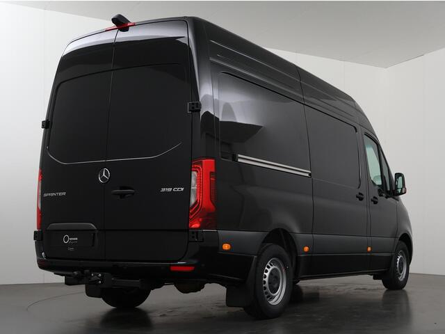 Mercedes-Benz SPRINTER 319 CDI L2 H2 RWD Select | Achteruitrijcamera | Airco | Cruise Control | Apple Carplay | LED Koplampen | Distronic Adaptieve Cruise Control | Navigatie