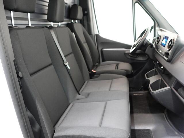 Mercedes-Benz SPRINTER 315 Automaat L2H2 RWD Automaat Airco Cruise Control Side-bars Navigatiesysteem Trekhaak