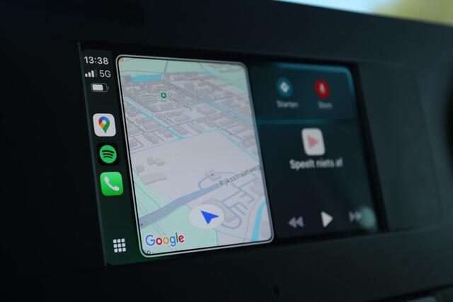 Mercedes-Benz SPRINTER 316 2.2 CDI L2H2 EURO 6 | CARPLAY | TREKHAAK 2800KG | CAMERA | 3-ZITS | LEDER | STOELVERWARMING