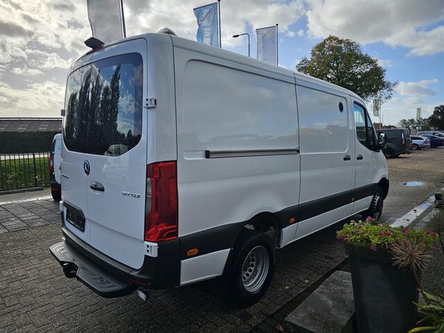 Mercedes-Benz SPRINTER 517 CDI L2-H1 Handgeschakeld * Camera * Trekhaak 3,5t *