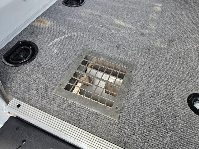 Mercedes-Benz SPRINTER 517 CDI L2-H1 Handgeschakeld * Camera * Trekhaak 3,5t *