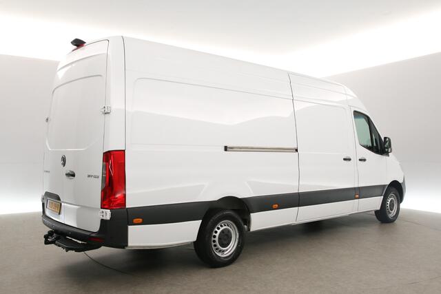 Mercedes-Benz SPRINTER 317 CDI 170PK L3H2 | Automaat | 3500kg Trekgew. | Trekhaak | Airco | Camera | Cruise | 3-Zits | Parkeersens.