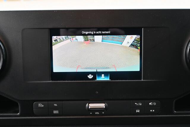 Mercedes-Benz SPRINTER 317 CDI L2H2 RWD MBUX met camera, Led in laadruimte, Opstap