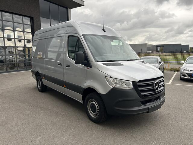 Mercedes-Benz SPRINTER 317 CDI L2 H2 MBUX / Camera / Carplay navigatie / Cruise control / Airco