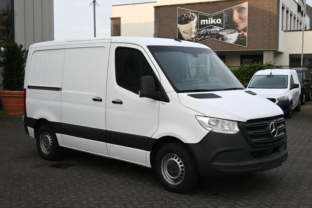 Mercedes-Benz SPRINTER 315 CDI L1H1 RWD 10.25 inch MBUX met navigatie en camera, Trekhaak