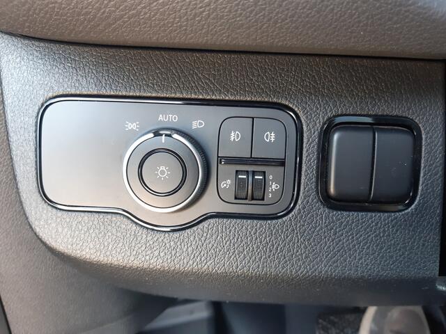 Mercedes-Benz SPRINTER Pick-up 150Pk CDI Dubbel Cabine 6-pers. Automaat Trekhaak Cruisecontrol Airco