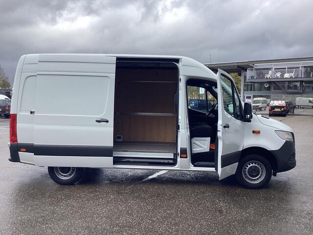 Mercedes-Benz SPRINTER 317 CDI Aut. L2H2 BPM VRIJ! Carplay/ Gev.Stoel/ 270 Gr.Deuren/ Stoelverw./ Navi/ Camera/ PDC/ Cruise/ DAB