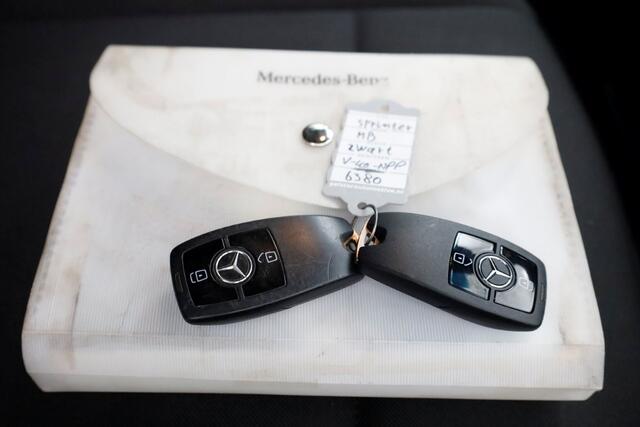 Mercedes-Benz SPRINTER 319 CDI 3.0 V6 190pk L2H2 7G Automaat LED/Inrichting/Trekhaak 3500kg 07-2019