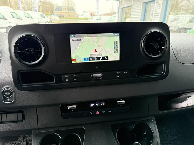 Mercedes-Benz SPRINTER 515 1.9 CDI Bakwagen met laadklep