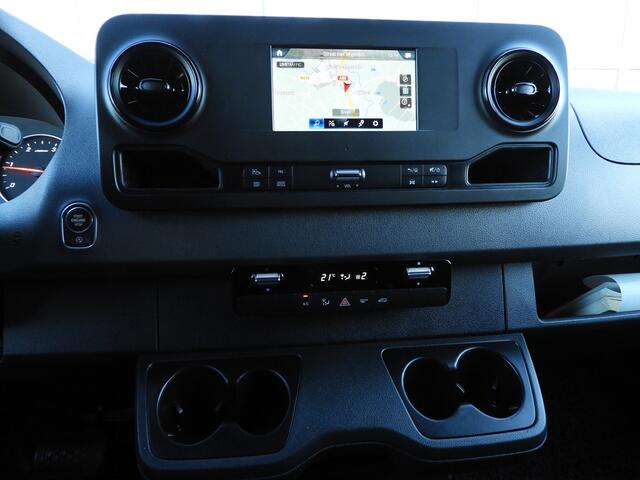 Mercedes-Benz SPRINTER 317 1.9 CDI L2H2 AUT 6-PERS. DC | MBUX | 3.5t. TREKHAAK