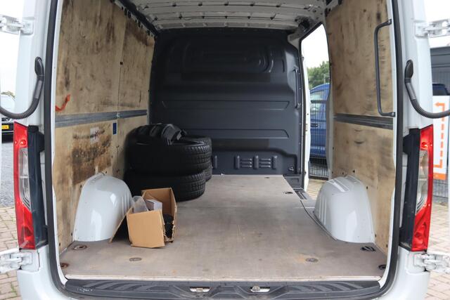 Mercedes-Benz SPRINTER 317CDI L2H1 AMG Line Leder, Cruise Control, Navigatie, Camera, Bijrijdersbank, Led Koplampen,
