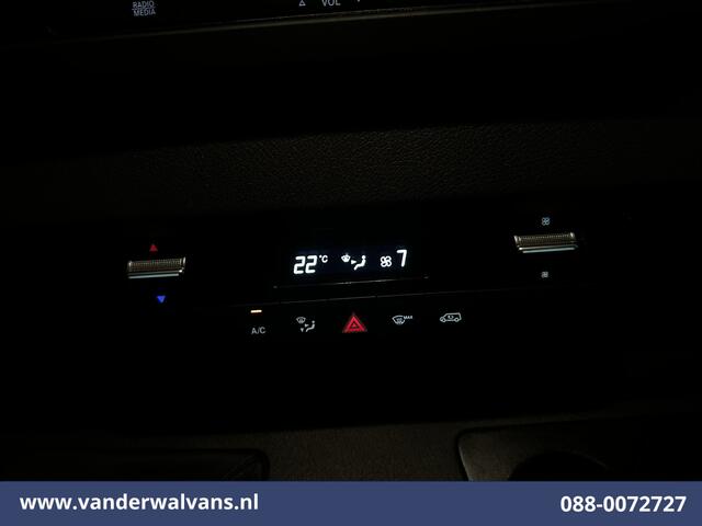 Mercedes-Benz SPRINTER 315 CDI 150pk L2H1 Euro6 Airco | Camera | Apple Carplay | Chauffeursstoel | Trekhaak Android Auto