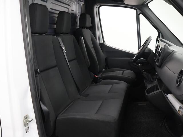 Mercedes-Benz SPRINTER 316 CDI | L3 H2 | DEALER ONDERHOUDEN | AIRCO | CRUISE CONTROL | 3-ZITS | ACHTERUITRIJCAMERA | IMPERIAAL + LADDER | APPLE CARPLAY EN ANDROID AUTO
