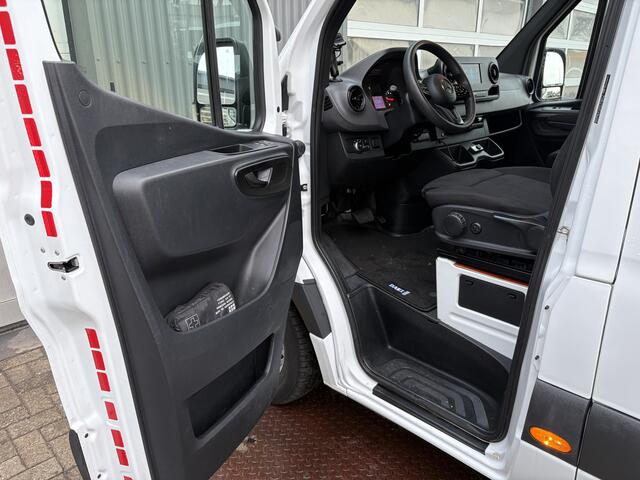 Mercedes-Benz SPRINTER 314 2.2 CDI L2H2 Werkplaats inrichting Airco Cruise controle Trekhaak 2800kg Kastinrichting Omvormer Apple carplay 360*Camera 1e Eigenaar Euro 6 Bpm vrij voor particulier gebruik!!