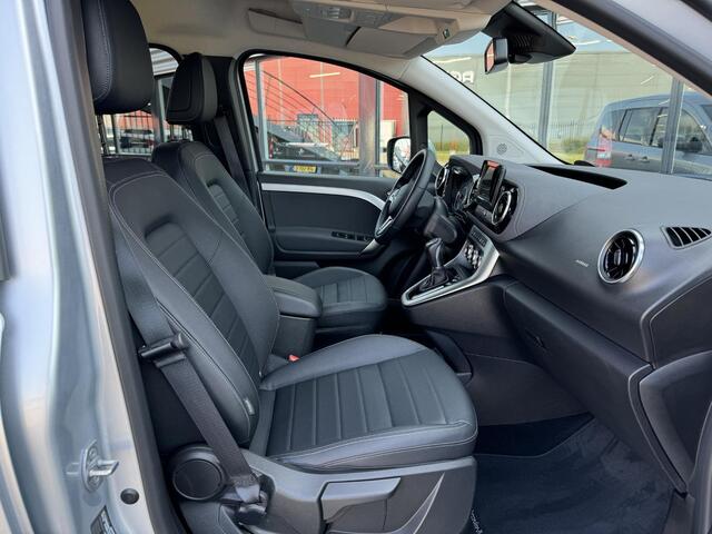 Mercedes-Benz T-klasse 180 benzine Automaat | dodehoek assistent | Lane assist | KeyLess Go| MBUX